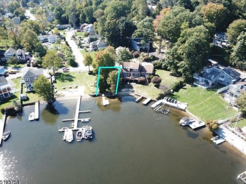115 Lakeside Blvd, Hopatcong, NJ 07843-1406