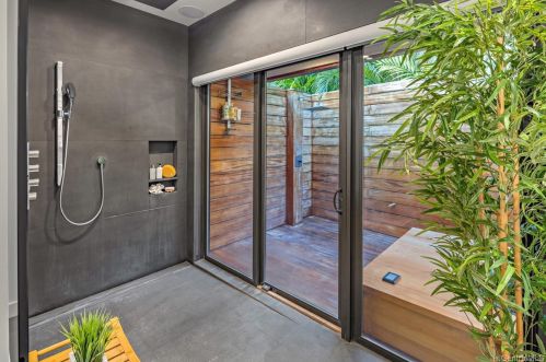 3824 Diamond Head Cir, Honolulu HI  96815-4440 exterior
