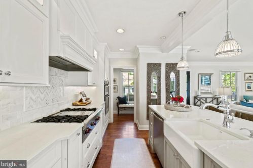 1 Rdg Rd, Severna Park MD 21146-4538 exterior