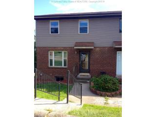 205 Walker Dr, Dunbar, WV 25064-1913