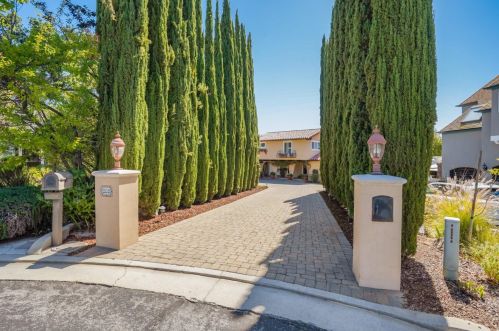 202 Chippendale Ct, Los Gatos, CA 95032-1605