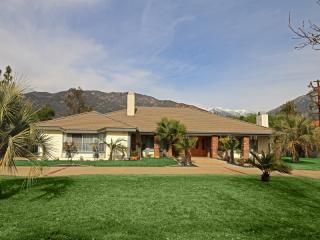 1037 Canton Cir, Claremont, CA 91711-1462
