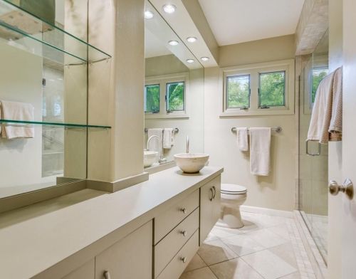 2209 Bowman Ave, Austin TX  78703-2309 exterior