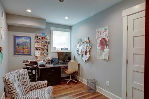 6405 Bridgewood Valley Rd, Atlanta GA  30328-2903 exterior