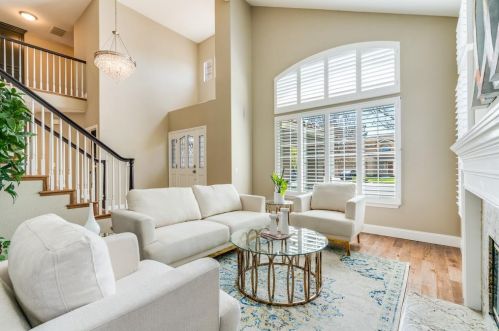 250 Berkshire Dr, Morgan Hill, CA 95037-3067
