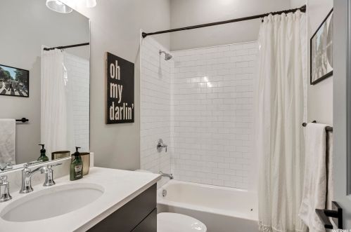 2712 Mt Jordan Rd, Sandy UT 84092-3380 exterior