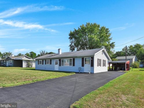 2460 Dunbar Rd, York, PA 17408-4122