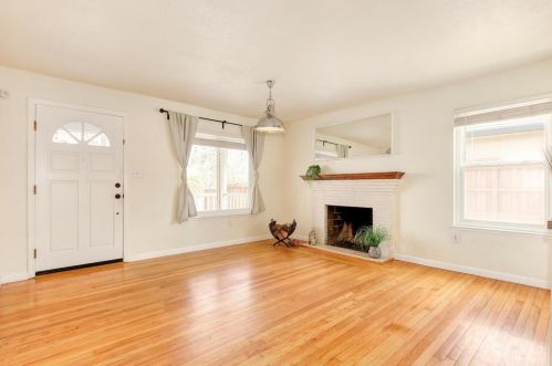 8960 Central Ave, Citrus Heights CA  95662-4102 exterior