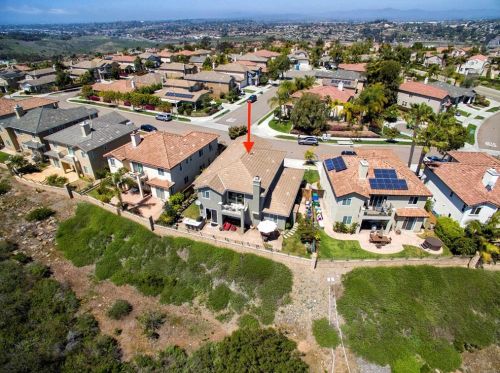 3559 Rock Ridge Rd, Carlsbad, CA 92010-7089