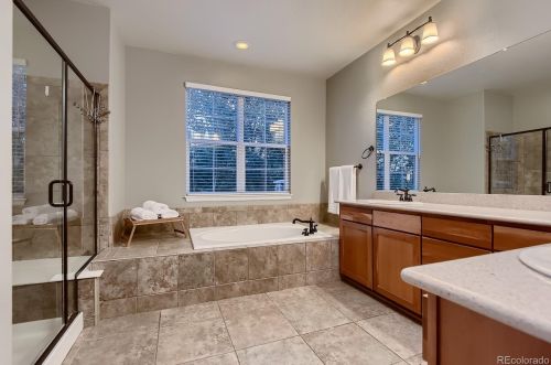 7500 Eaton Park Way, Aurora CO 80016-4292 exterior