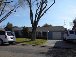1518 Kent Way, Modesto, CA 95355-3132