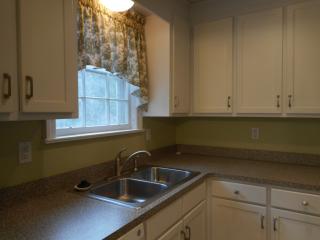 2502 Wycliffe Ave, Roanoke VA  24014-2334 exterior