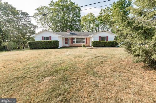 209 Greenway Ave, Boyce, VA 22620-9734