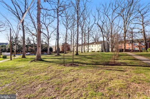 4308 2nd Rd, Arlington VA  43083-2918 exterior