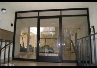 1101 Lincoln Blvd, Santa Monica CA  90403-5235 exterior