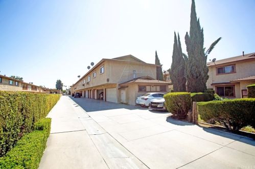 7260 Richfield St, Paramount, CA 90723-3368