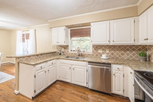 1708 Defoors Walk, Atlanta GA  30318-3012 exterior