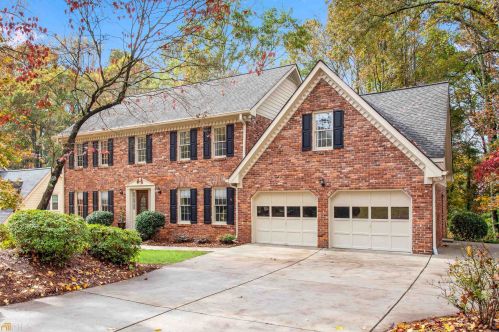 1525 Heath Ln, Marietta, GA 30062-5915