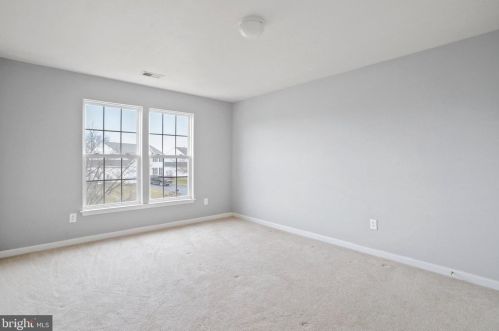 49 Pebble Beach Cir, Charles Town WV  25414-4061 exterior