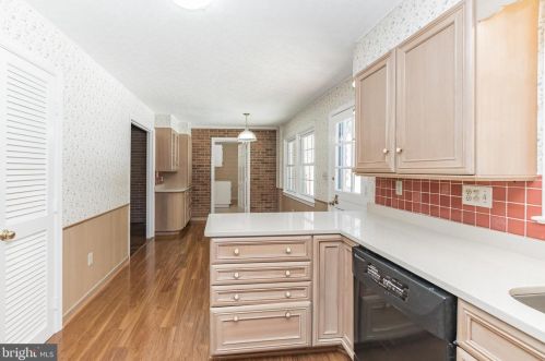 13825 Gate Dr, Silver Spring MD 20906-2208 exterior