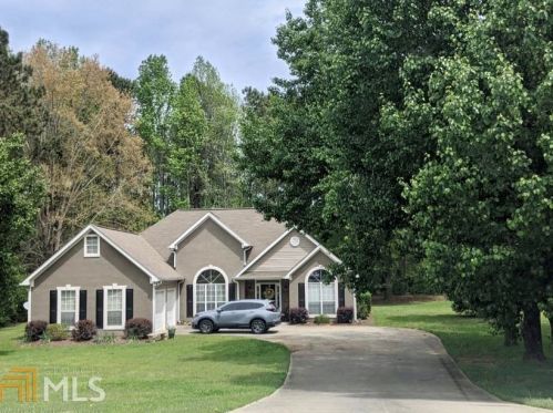 96 Mosswood Ct, Newnan, GA 30265-2723