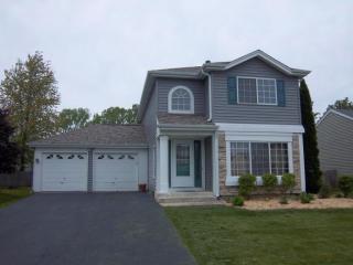 1548 Golden Oaks Pkwy, Aurora IL  60506-1390 exterior