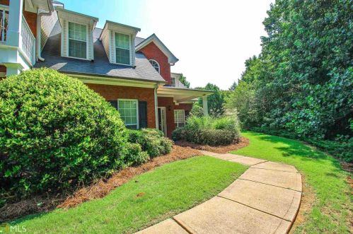 342 Mill Pond Xing, Carrollton, GA 30116-1209