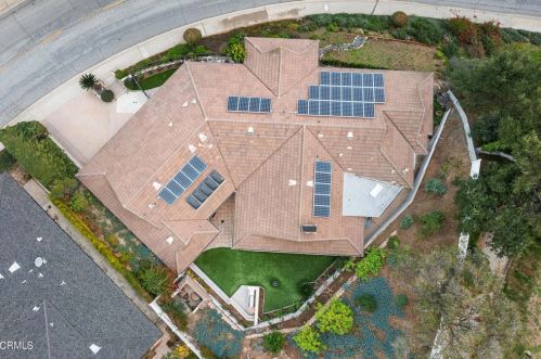 3333 Country Club Dr, Glendale CA  91208-1717 exterior