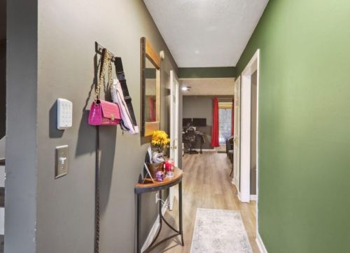 5225 Ridge Forest Dr, Stone Mountain, GA 30083-3898