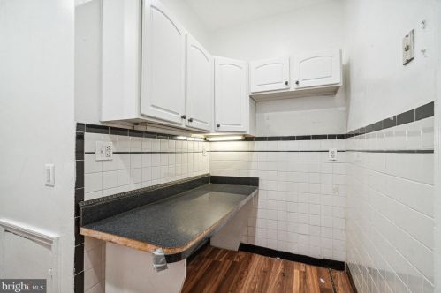 5836 Larchwood Ave, Philadelphia PA 19143-1210 exterior