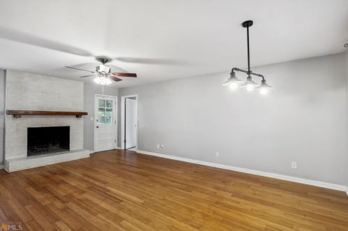 3083 Wren Cir, Kennesaw, GA 30144-1135
