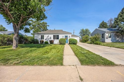 520 Shoshone St, Denver, CO 80223-2222