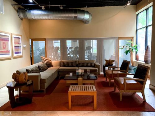 400 17th St, Atlanta GA  30363-1045 exterior