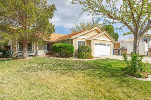 42536 Plains Dr, Lancaster, CA 93536-4544