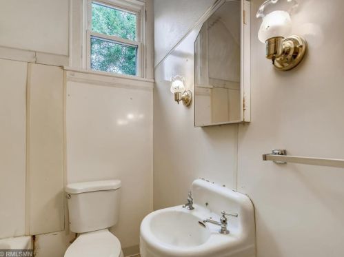 2689 8th Ave, Saint Paul MN  55109-3130 exterior