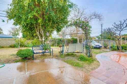 1536 Laster Ave, Anaheim CA  92802-2712 exterior