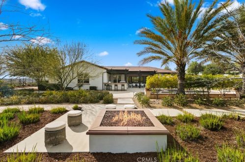 1769 Green Orchard Pl, Riverside CA  92508-8746 exterior