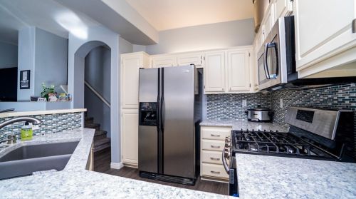 1055 Positano Ave, Anaheim CA  92808-1541 exterior