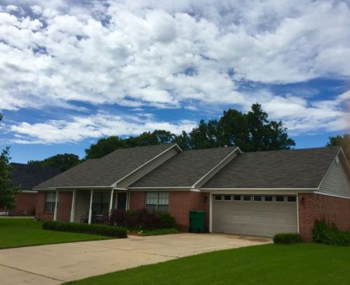 32 Hawk Dr, Vilonia, AR 72173-8008