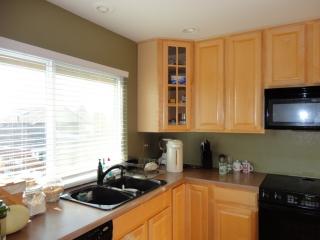 6068 Kingston Cir, Englewood CO  80111-5733 exterior