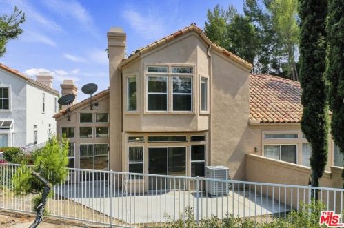 889 Calle Amable, Glendale CA  91208-3058 exterior