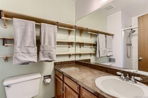 1434 Evanston St, Aurora CO 80014-3921 exterior