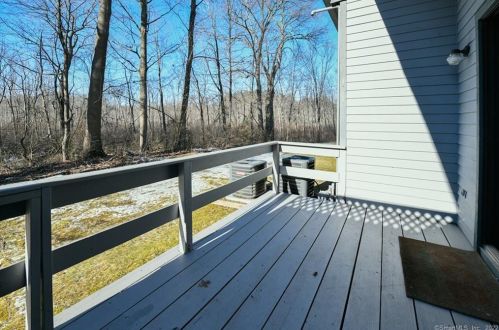 741 Main St, Cheshire CT  06410-3434 exterior