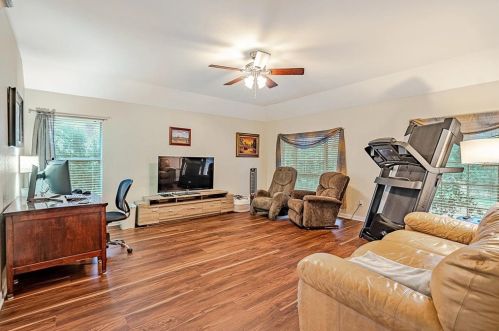 15920 Braesgate Dr, Austin TX  78717-4817 exterior