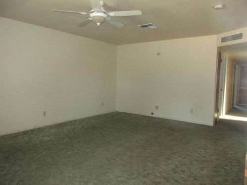 609 Riverside Ave, Sharon, CA 93610-2442