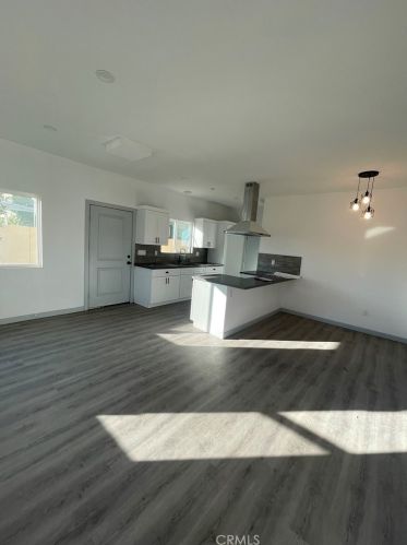 5111 Elizabeth St, Bell, CA 90201-5303