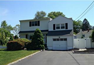 5 Center Pl, Middlesex, NJ 08846-2314