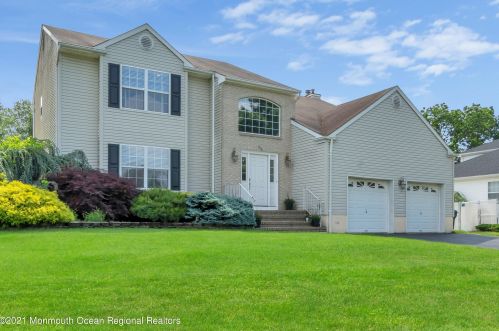 313 Mackenzie Dr, Jackson Twp, NJ 08527-1186