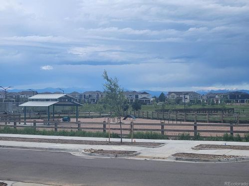 760 Rome St, Aurora, CO 80018-3143