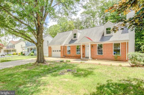 13349 Pelican Rd, Woodbridge, VA 22193-3949